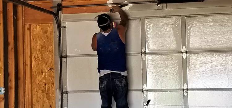Specialized Garage Door Panel Solutions in Florida Ridge, FL