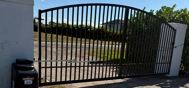 Driveway Fence Repair Florida Ridge